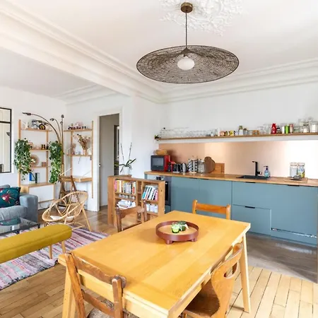 Apartment Central & Vibrant 1bd Flatporte De Clignancourt Paris