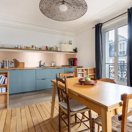 Central & Vibrant 1bd Flatporte De Clignancourt
